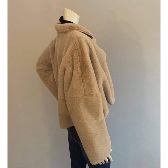 Urban Outfitters Tan Fuzzy Jacket - Size Small - Picture 3 of 5